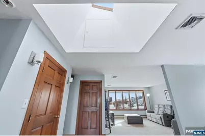 243 Newark Avenue 2 #2, Lyndhurst Township, NJ 07071 - Photo 16