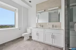 2 Executive Dr 819, Fort Lee, NJ 07024 - Photo 8