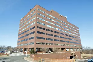 2 Executive Dr 819, Fort Lee, NJ 07024 - Photo 1