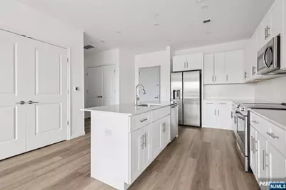 2 Executive Drive 821 #821, Fort Lee, NJ 07024 - Photo 6