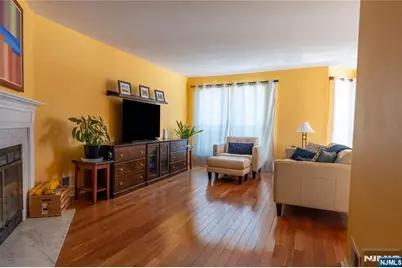 37 Boston Court 311 #311, Newark, NJ 07103 - Photo 12