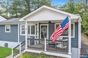 22 Bannehr St, Oakland, NJ 07436 - Photo 2