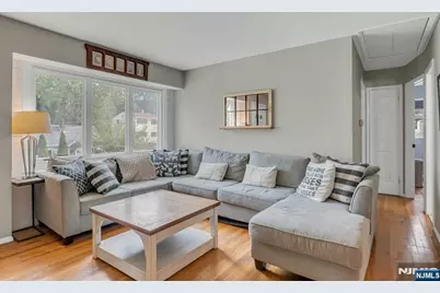 22 Bannehr Street, Oakland, NJ 07436 - Photo 8