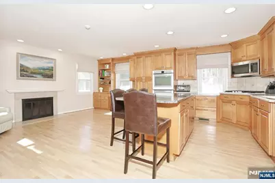 374 Annette Court, Wyckoff Township, NJ 07481 - Photo 14