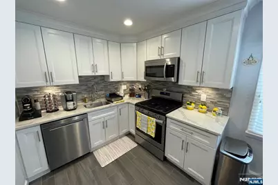 46 Sabina Street, Little Ferry, NJ 07643 - Photo 4