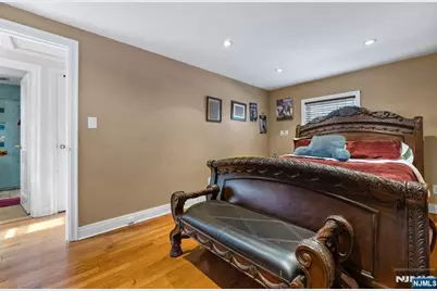 288 Sussex Road, Wood Ridge, NJ 07075 - Photo 14