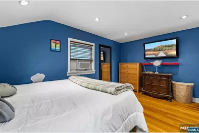 288 Sussex Road, Wood Ridge, NJ 07075 - Photo 18