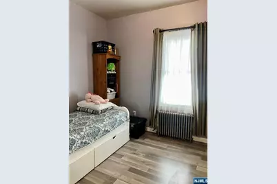 384 Morrissee Avenue, Haledon, NJ 07508 - Photo 8