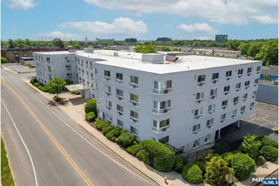 333 Grand Avenue 4B #4B, Palisades Park, NJ 07650 - Photo 2