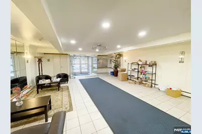 333 Grand Avenue 4B #4B, Palisades Park, NJ 07650 - Photo 2