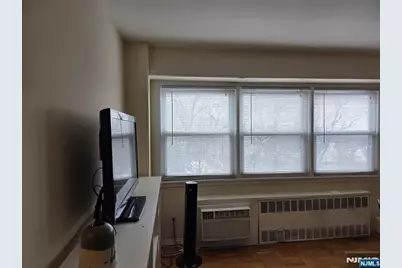 415 Clairmont 4A #4A, Montclair, NJ 07042 - Photo 20