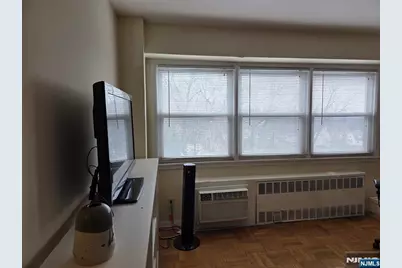 415 Clairmont 4A #4A, Montclair, NJ 07042 - Photo 12