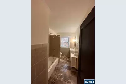 54 Washington Place 2nd Flr #2nd flr, Ridgewood, NJ 07450 - Photo 14