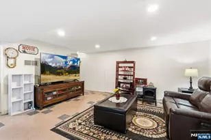 21-10 Carlisle Pl, Fair Lawn, NJ 07410 - Photo 22