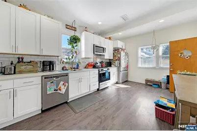 632 Chase Avenue 2 #2, Lyndhurst Township, NJ 07071 - Photo 10