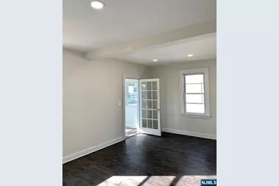 632 Chase Avenue 2 #2, Lyndhurst Township, NJ 07071 - Photo 2