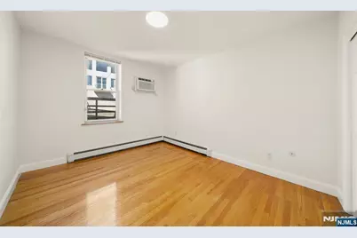 280 Undercliff Avenue, Edgewater, NJ 07020 - Photo 20