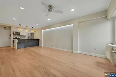 333 Grand Avenue 1I #1I, Palisades Park, NJ 07650 - Photo 10