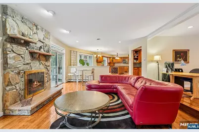 707 Horseshoe Trail, Franklin Lakes, NJ 07417 - Photo 14