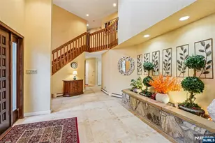 707 Horseshoe Trail, Franklin Lakes, NJ 07417 - Photo 4