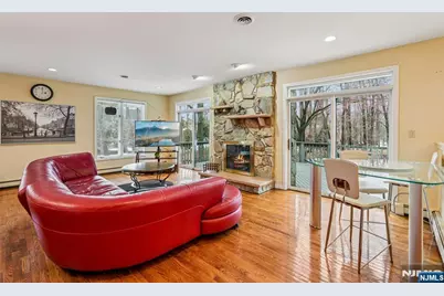 707 Horseshoe Trail, Franklin Lakes, NJ 07417 - Photo 10