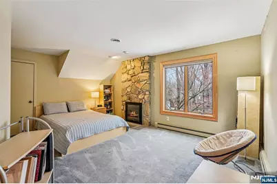 707 Horseshoe Trail, Franklin Lakes, NJ 07417 - Photo 28