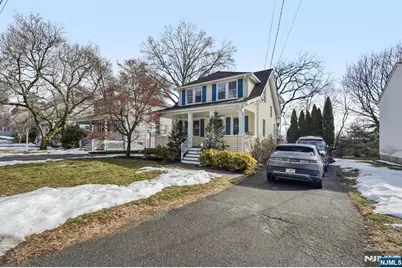 392 Lehigh Street, Wyckoff Township, NJ 07481 - Photo 2