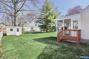 401 Pleasant Ave, New Milford, NJ 07646 - Photo 34