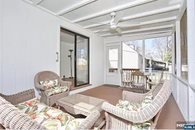 401 Pleasant Avenue, New Milford, NJ 07646 - Photo 18