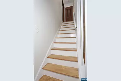 401 Pleasant Avenue, New Milford, NJ 07646 - Photo 20