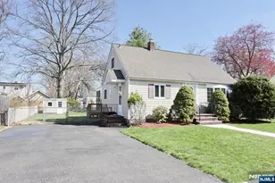 401 Pleasant Ave, New Milford, NJ 07646 - Photo 32