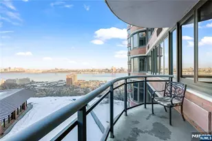 100 Winston Dr 5Mn, Cliffside Park, NJ 07010 - Photo 10