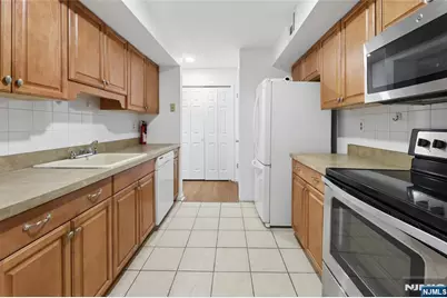 850 Main Street 102 #102, Hackensack, NJ 07601 - Photo 2