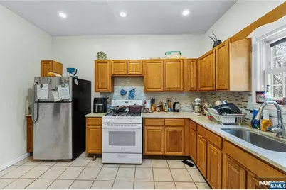 30 N 11th Street, Newark, NJ 07107 - Photo 6