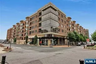 20 Ave At Port Imperial 237, West New York, NJ 07093 - Photo 36