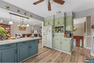 9 Chalen Court, Pompton Lakes, NJ 07442 - Photo 8