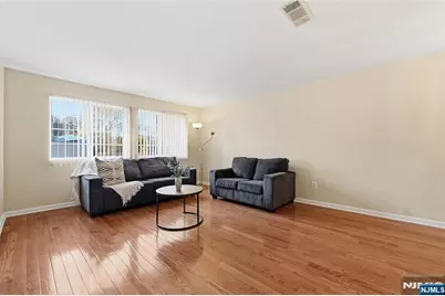 199 Union Avenue 1G #1G, Rutherford, NJ 07070 - Photo 2