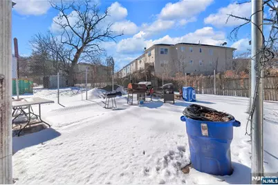 37 Blum Street, Newark, NJ 07103 - Photo 28
