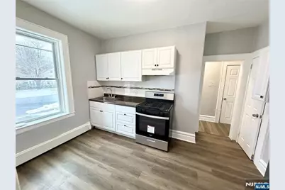 310 Orange Road 3 #3, Montclair, NJ 07042 - Photo 6