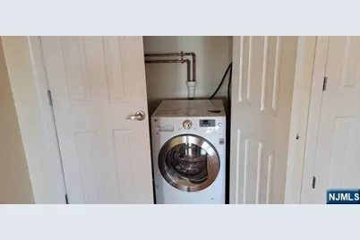 411 E Brinkerhoff Avenue 204 #204, Palisades Park, NJ 07650 - Photo 18