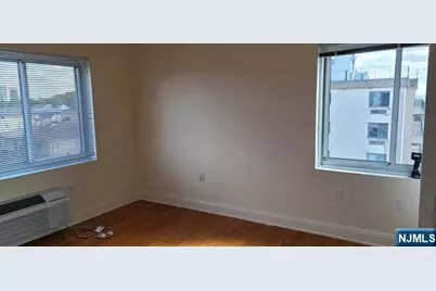 411 E Brinkerhoff Avenue 204 #204, Palisades Park, NJ 07650 - Photo 14