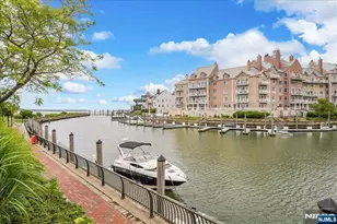 15 Freedom Way 412, Jersey City, NJ 07305 - Photo 20