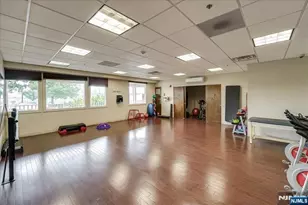 15 Freedom Way 412, Jersey City, NJ 07305 - Photo 26