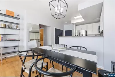 15 Freedom Way 412 #412, Jersey City, NJ 07305 - Photo 6