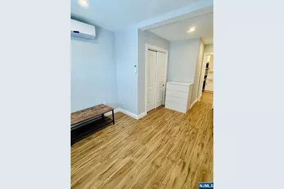 240 Hathaway Street, Wallington, NJ 07057 - Photo 12