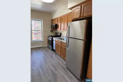 270 Oak Street 270 Oak - D4 #270 Oak - D4, Ridgewood, NJ 07450 - Photo 4