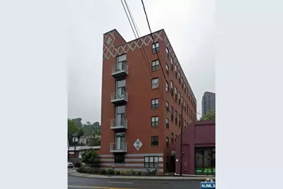 840 River Road 302 #302, Edgewater, NJ 07020 - Photo 1