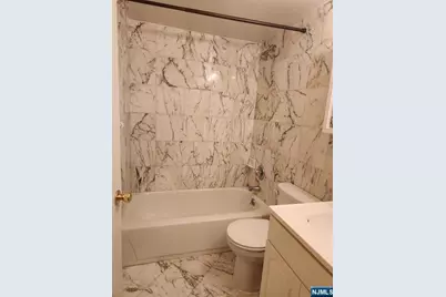 840 River Road 302 #302, Edgewater, NJ 07020 - Photo 6