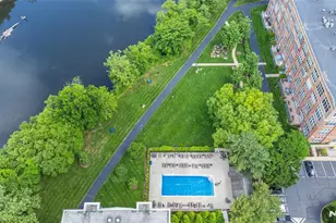 300 Main Street 413, Little Falls Township, NJ 07424 - Photo 32