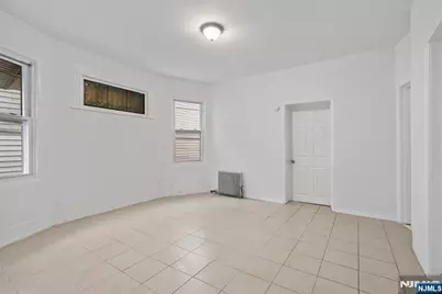 315 18th Street 2 #2, Paterson, NJ 07524 - Photo 2
